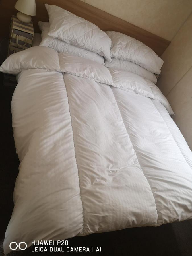 Lovely 2-Bed Caravan In Walton On The Naze المظهر الخارجي الصورة