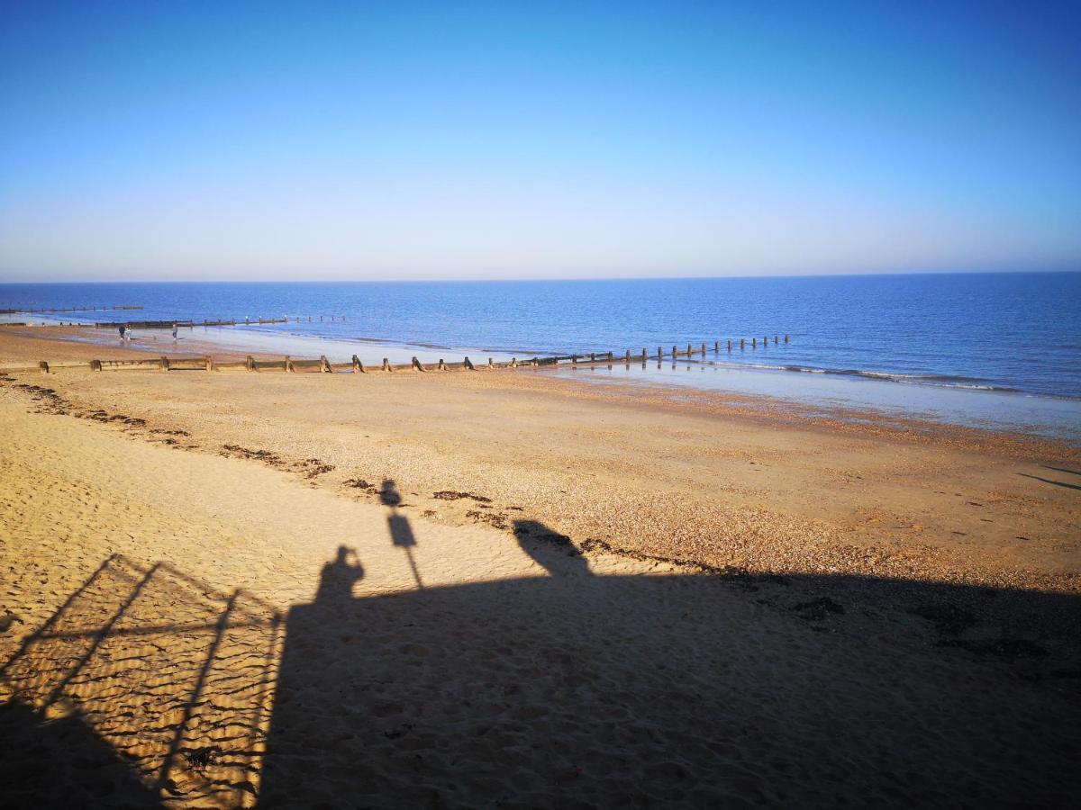 Lovely 2-Bed Caravan In Walton On The Naze المظهر الخارجي الصورة