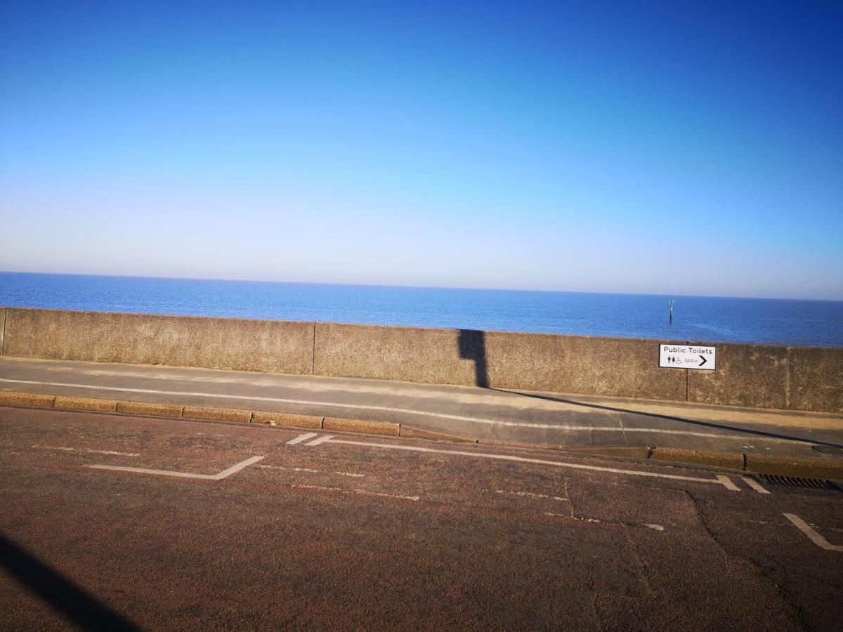 Lovely 2-Bed Caravan In Walton On The Naze المظهر الخارجي الصورة